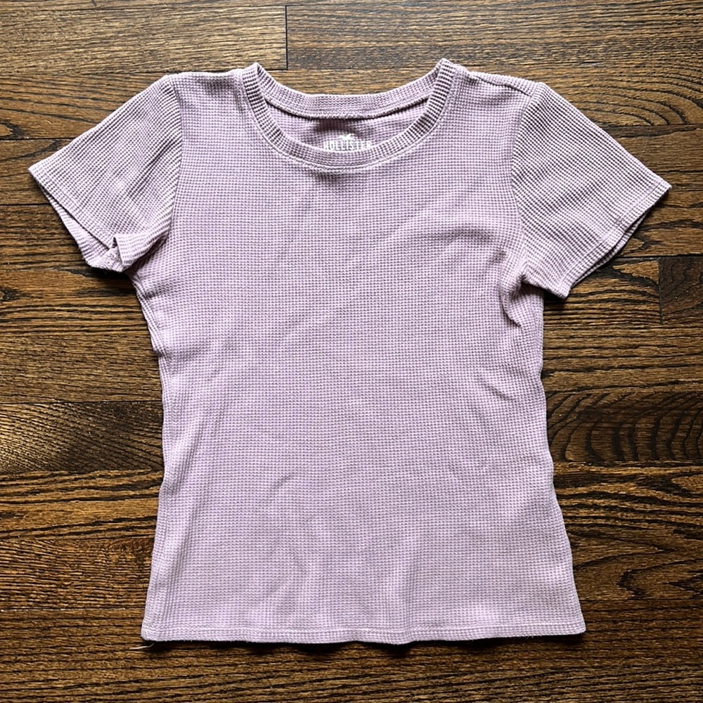 Hollister slim tee cropped light purple size XS excellent condition